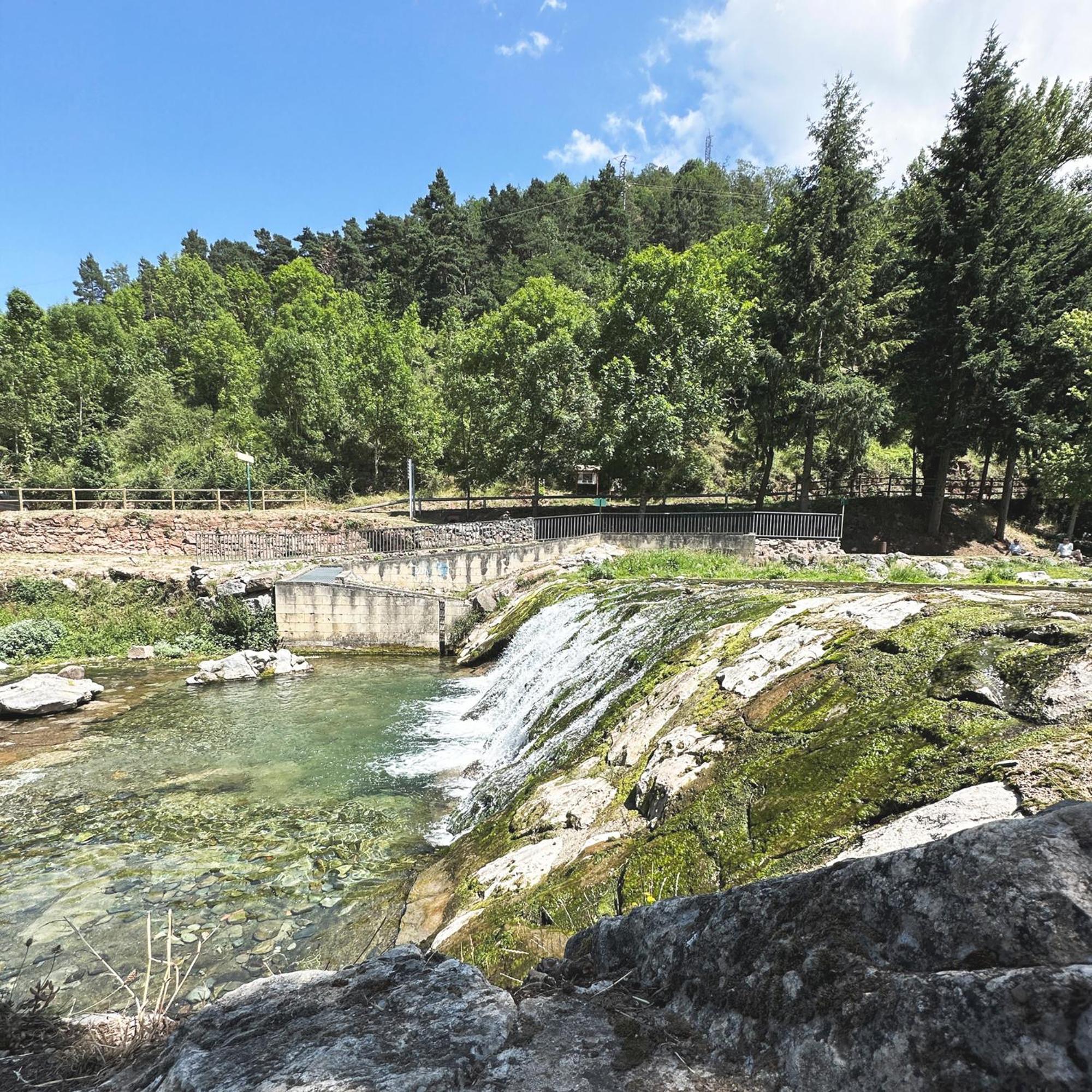 Apartamentos Turisticos Real Valle Ezcaray Zorraquín Eksteriør billede